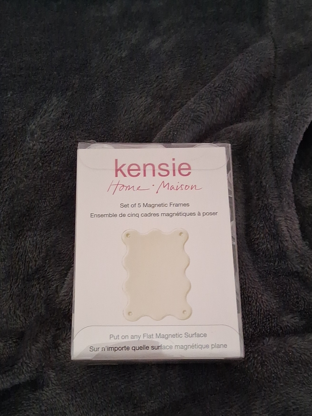 Kensie White Scalloped Magnetic Frames - Set of 5